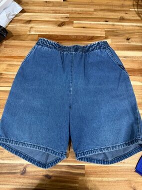 chic Women’s  Relaxed Blue Elastic-Waist Denim Shorts